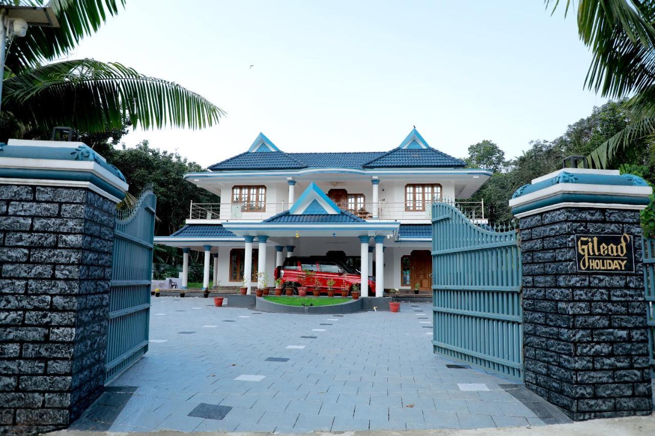 Gilead Holliday Tāmarakulam Exterior foto