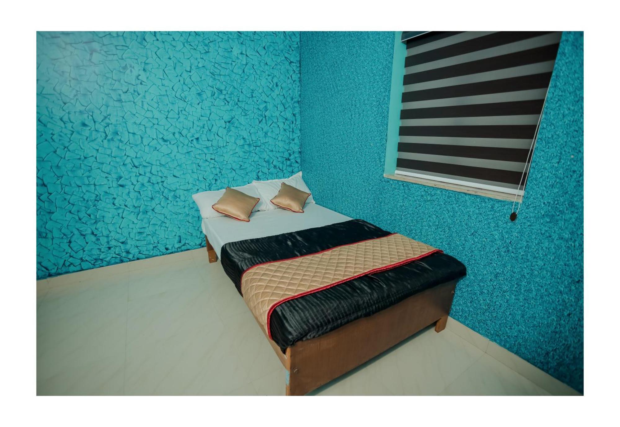 Gilead Holliday Tāmarakulam Exterior foto